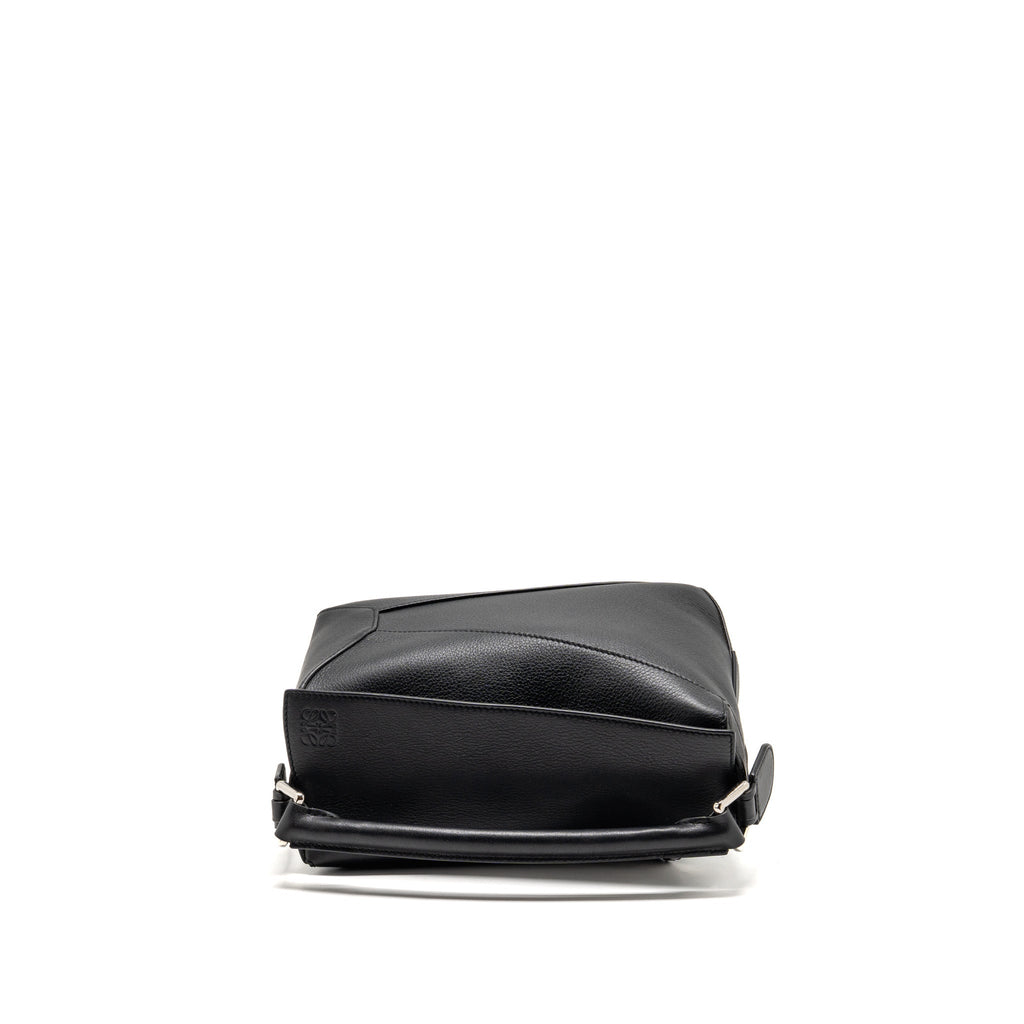 loewe-small-puzzle-bag-calfskin-black-shw-1