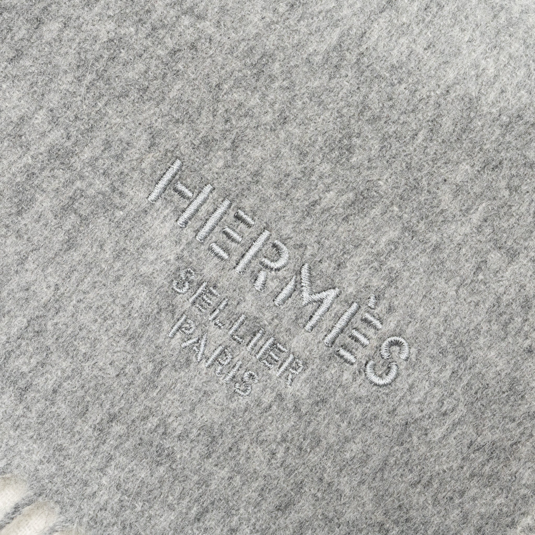 hermes-double-face-stole-scarf-cashmere-gris-flanelle-ivoire