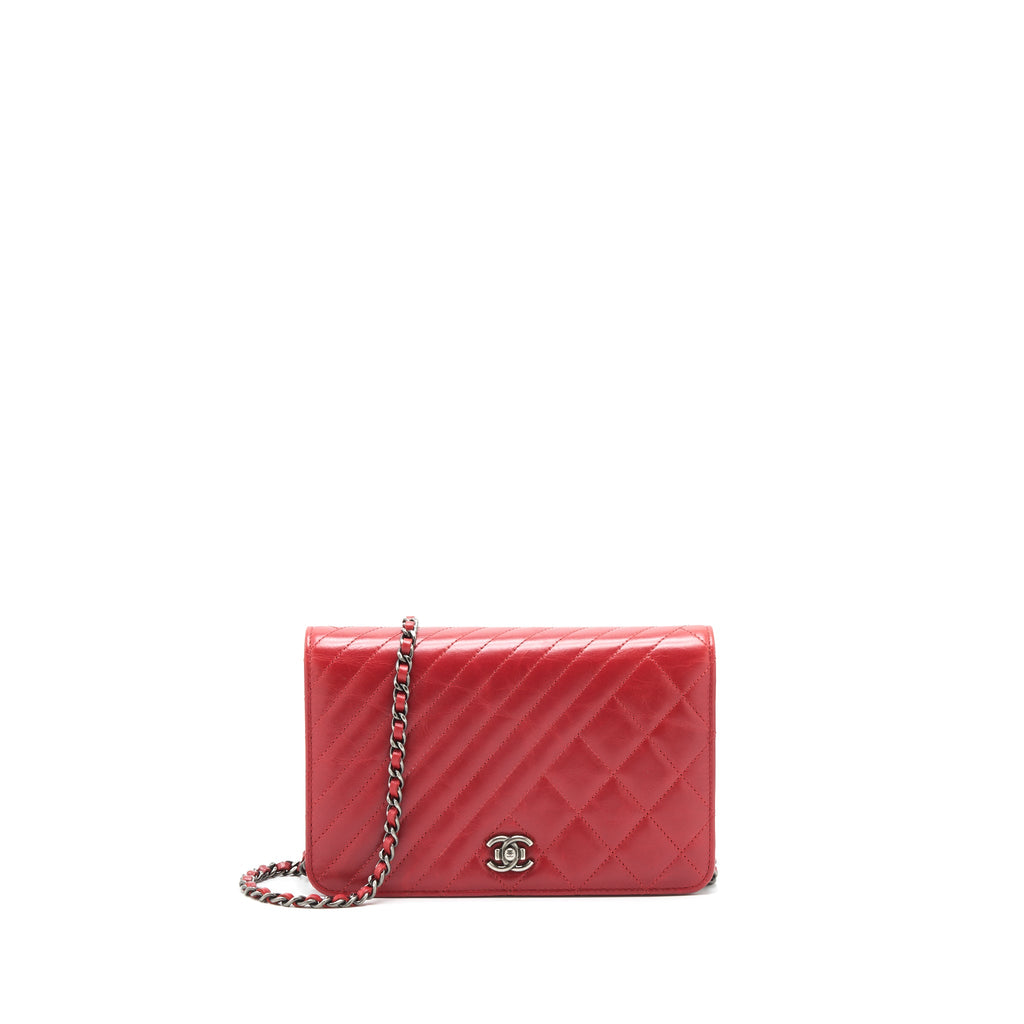 chanel-wallet-on-chain-red-calfskin-ruthenium-hardware