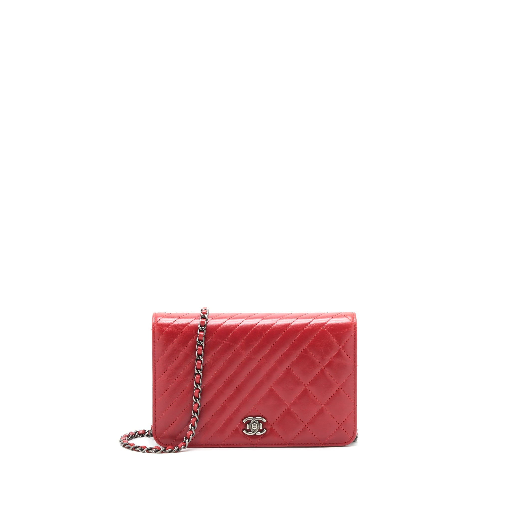 chanel-wallet-on-chain-red-calfskin-ruthenium-hardware