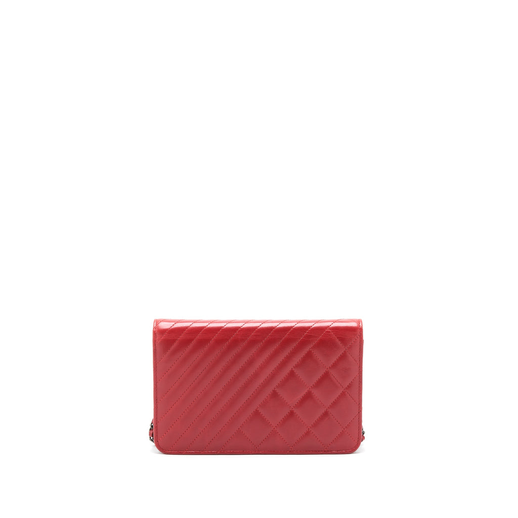 chanel-wallet-on-chain-red-calfskin-ruthenium-hardware