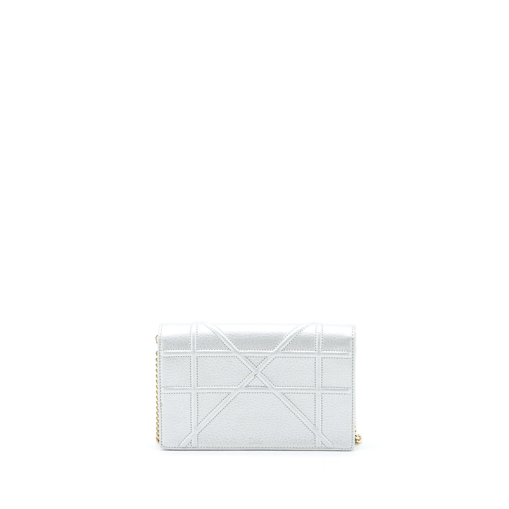 dior-diorama-wallet-on-chain-calfskin-silver-lghw