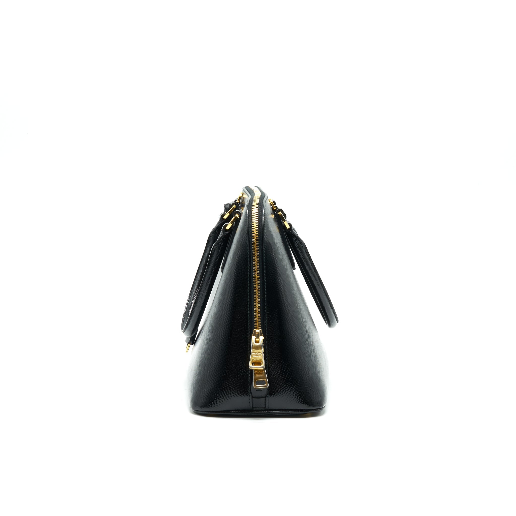 prada-saffiano-tote-bag-black