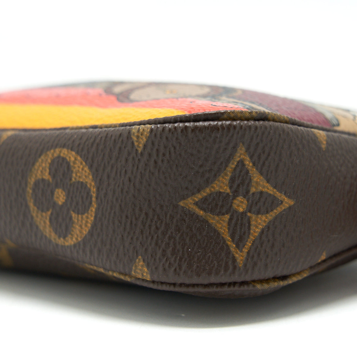 louis-vuitton-pochette-special-edition