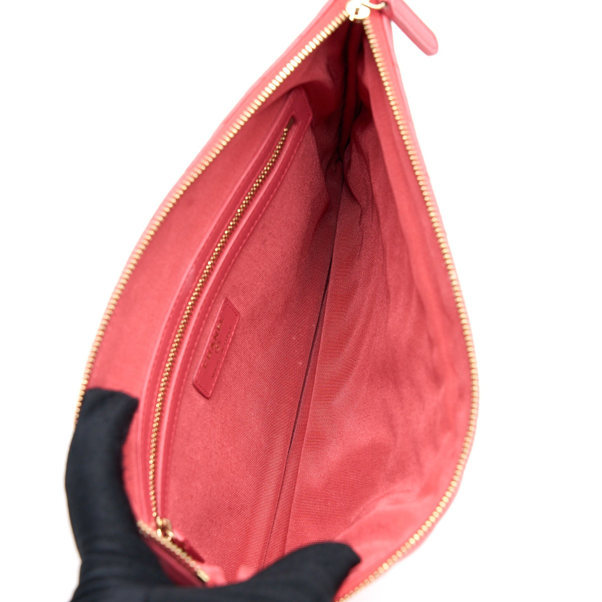 chanel-chevron-clutch-lambskin-pink-lghw