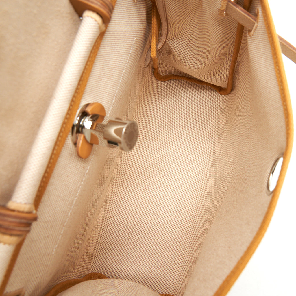 hermes-herbag-zip-31-toile-h-en-relief-brides-sable-ecru-beige-nat-sable-stamp-z