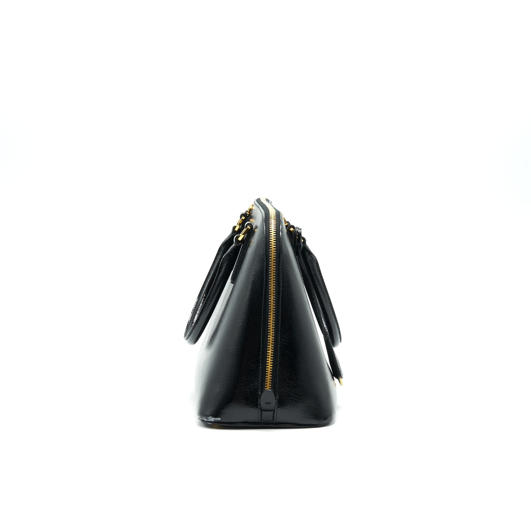 prada-saffiano-tote-bag-black