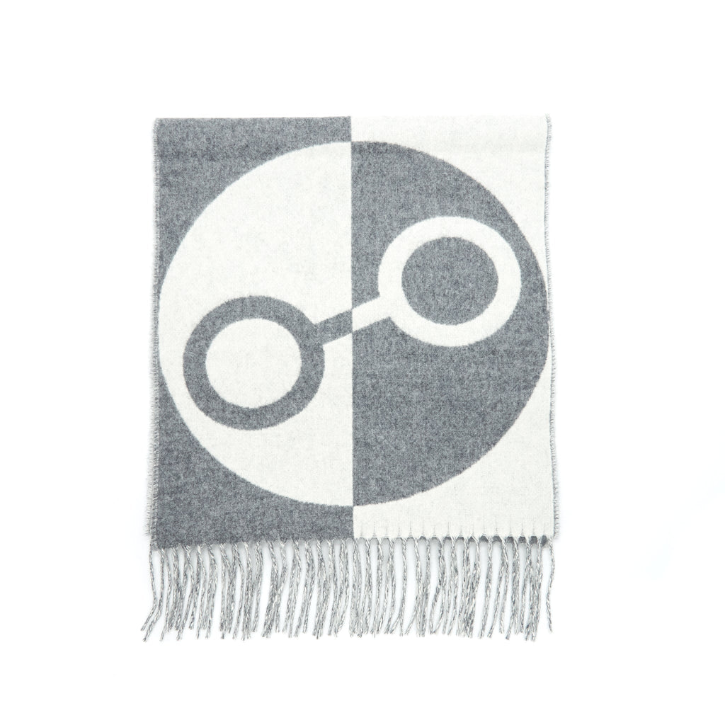 hermes-30-x-140cm-cashmere-casaque-charm-op-gris-flanelle-ivoire-scarf