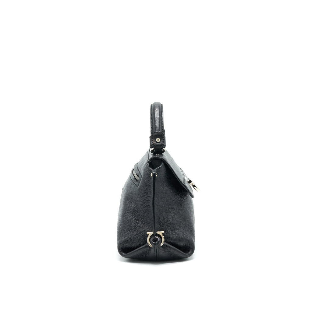 salvatore-ferragamo-sophia-handle-crossbody-bag-in-black-shw-1