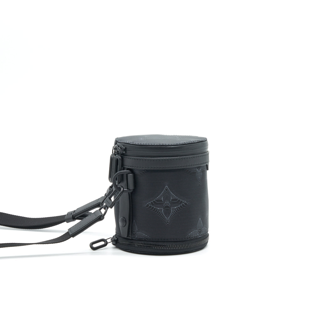louis-vuitton-2054-expandable-polochon