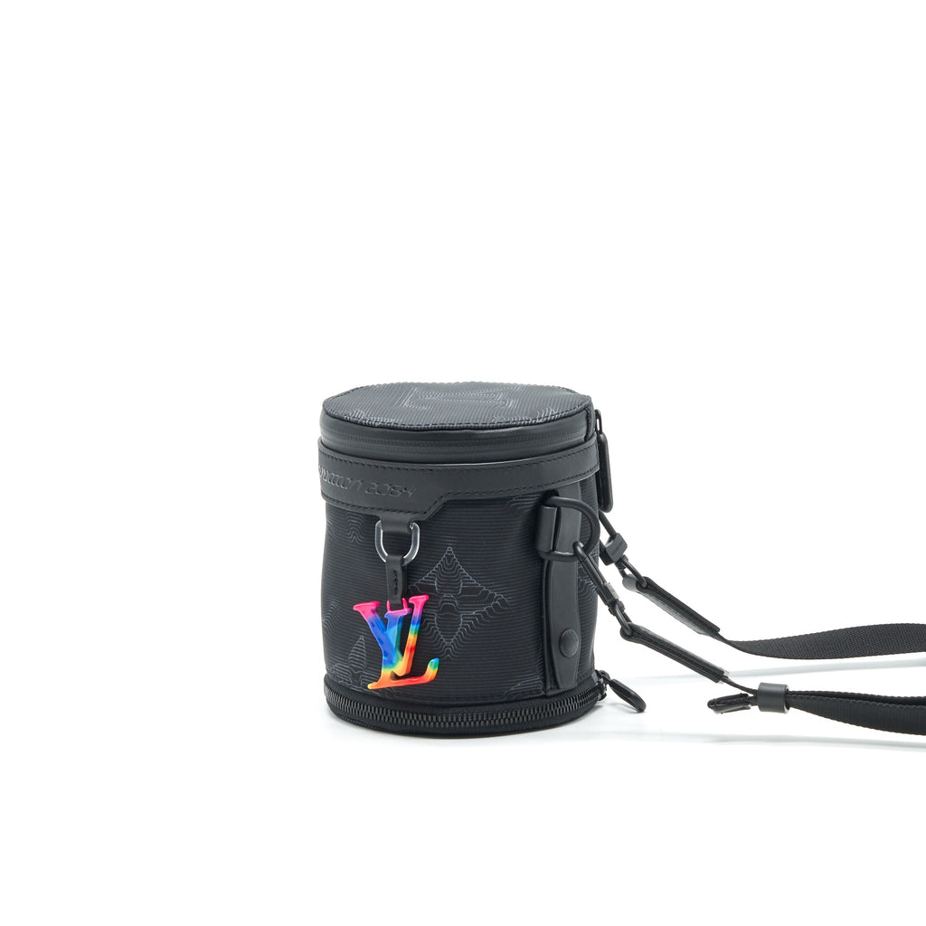 louis-vuitton-2054-expandable-polochon