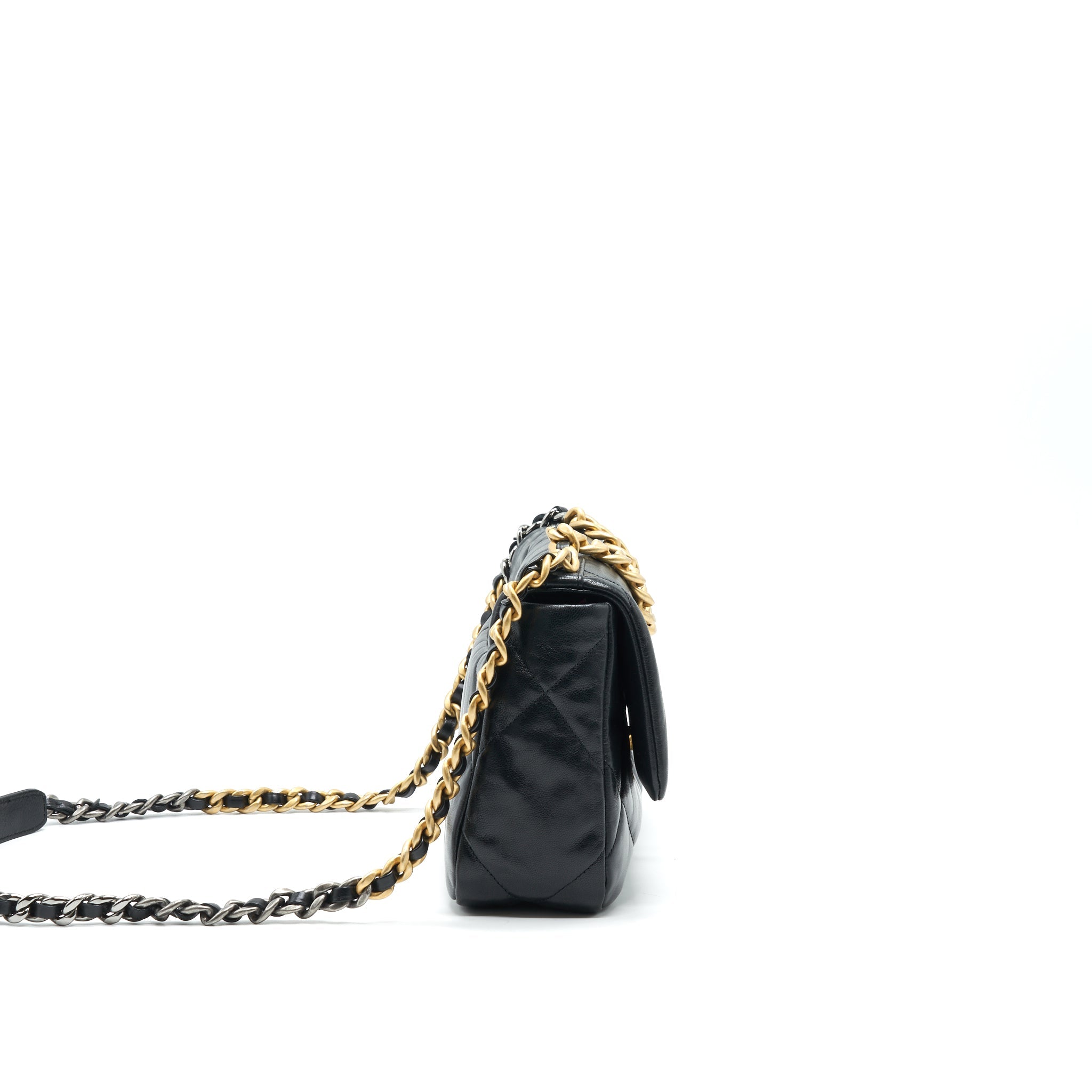 chanel-19-small-in-black-goatskin-leather-1