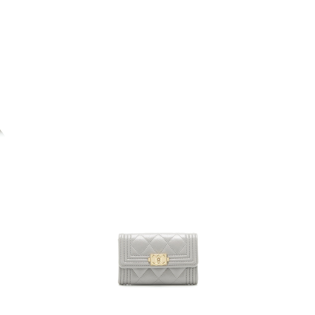chanel-boy-flap-card-holder-caviar-light-grey-lghw