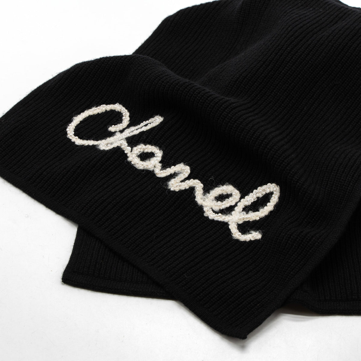 chanel-letter-scarf-cashmere-black-white