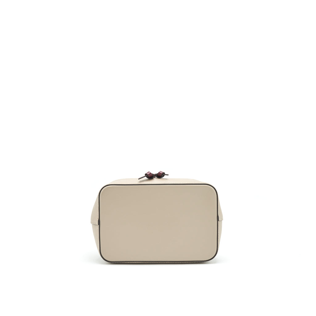 louis-vuitton-neonoe-bb-epi-galet