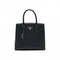 prada-saffiano-lux-leather-tote-bag-nero