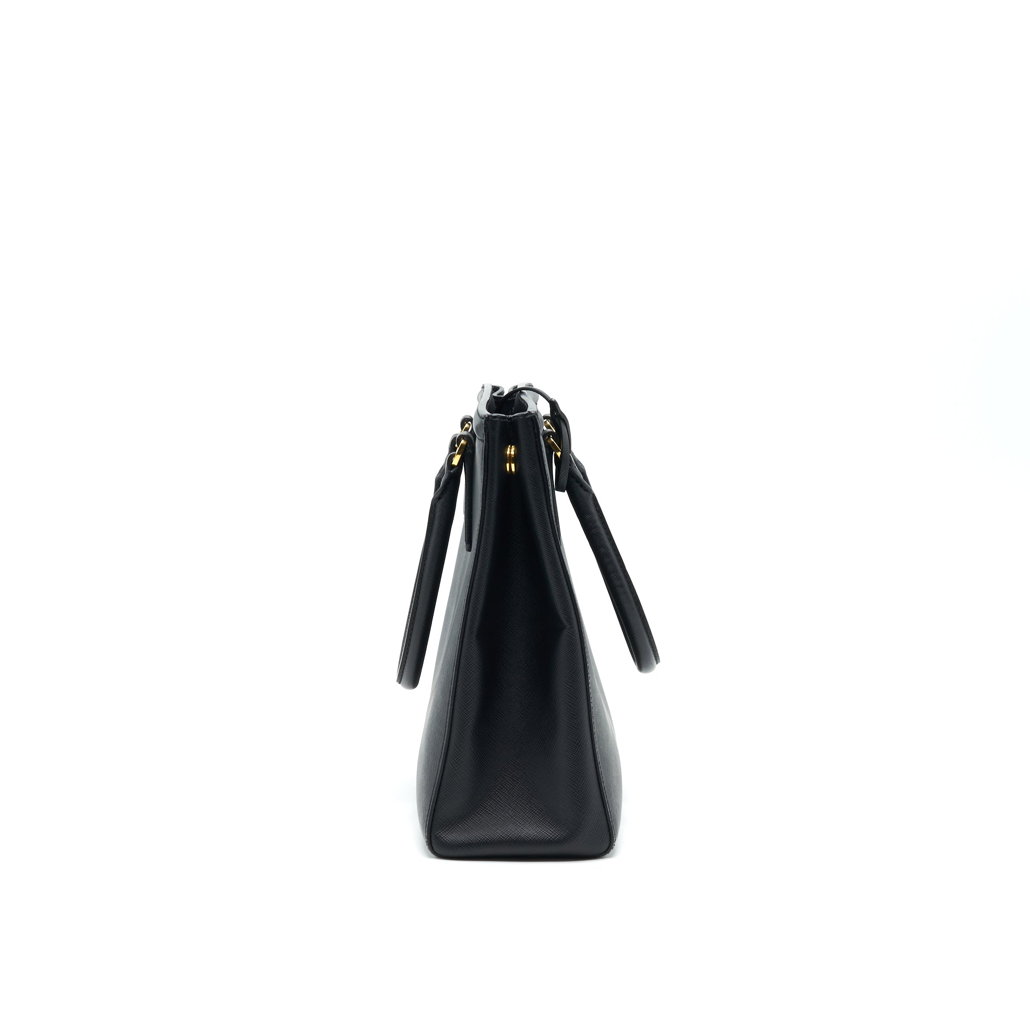 prada-saffiano-lux-leather-tote-bag-nero