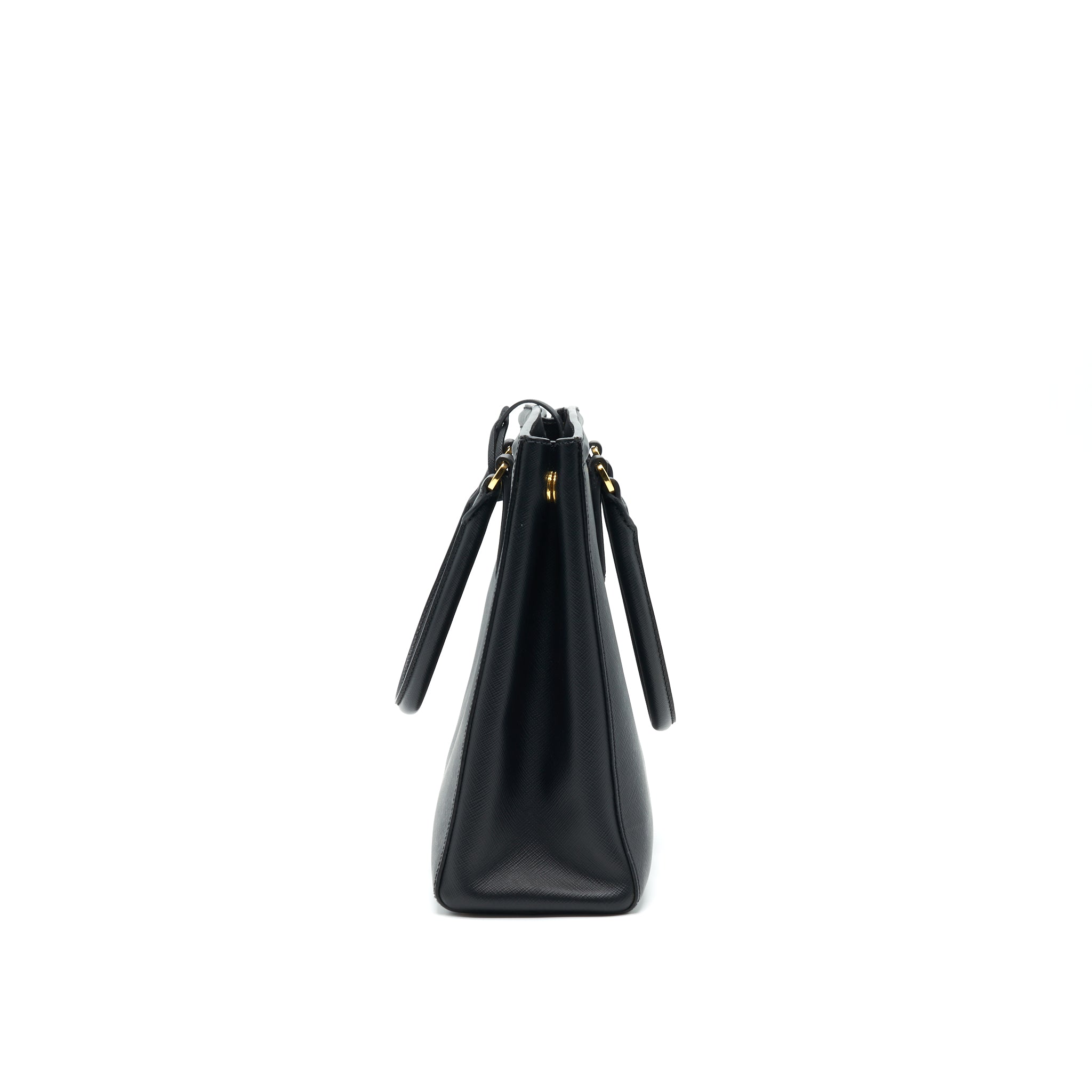 prada-saffiano-lux-leather-tote-bag-nero