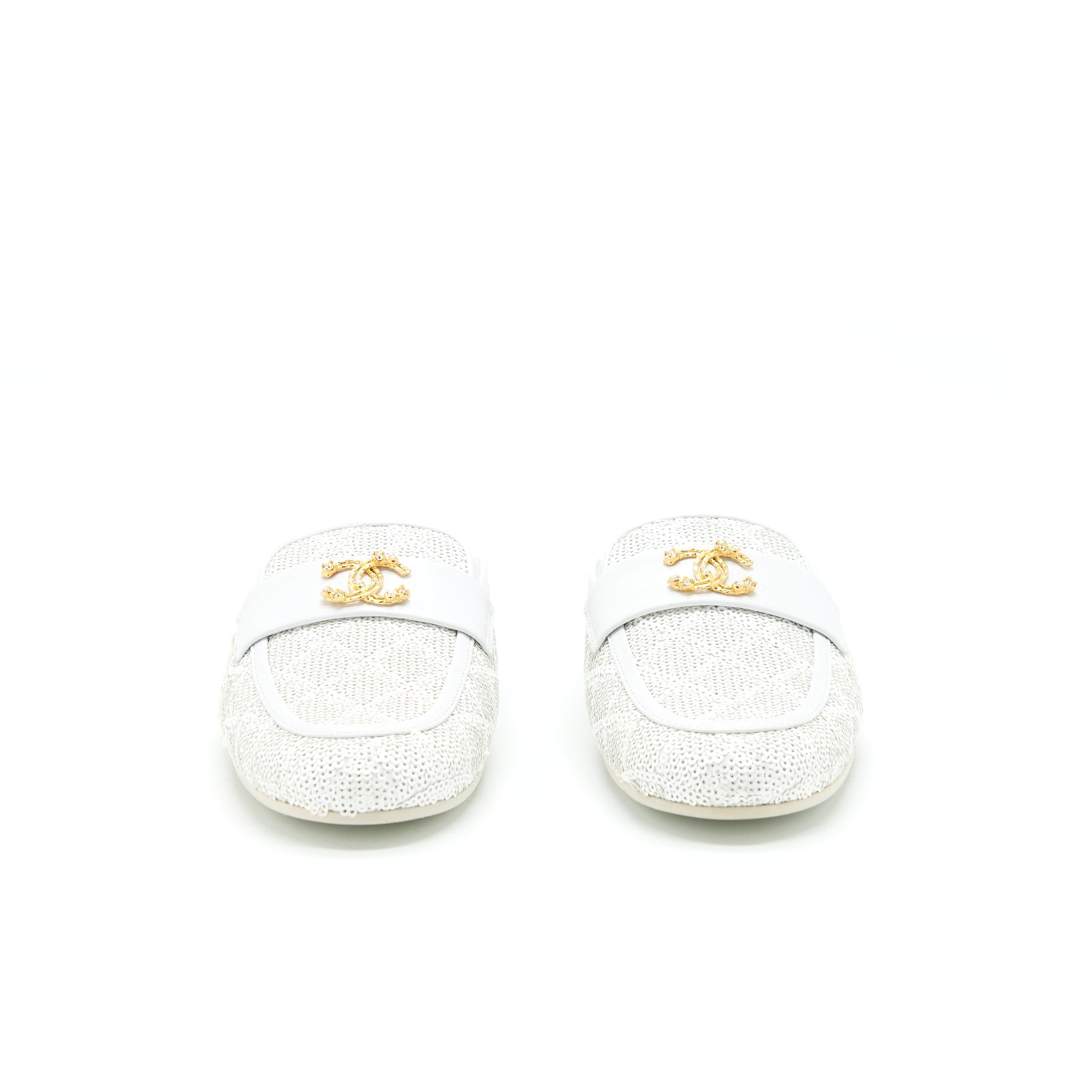 chanel-size-38-cc-logo-sequins-lambskin-mule-white-ghw