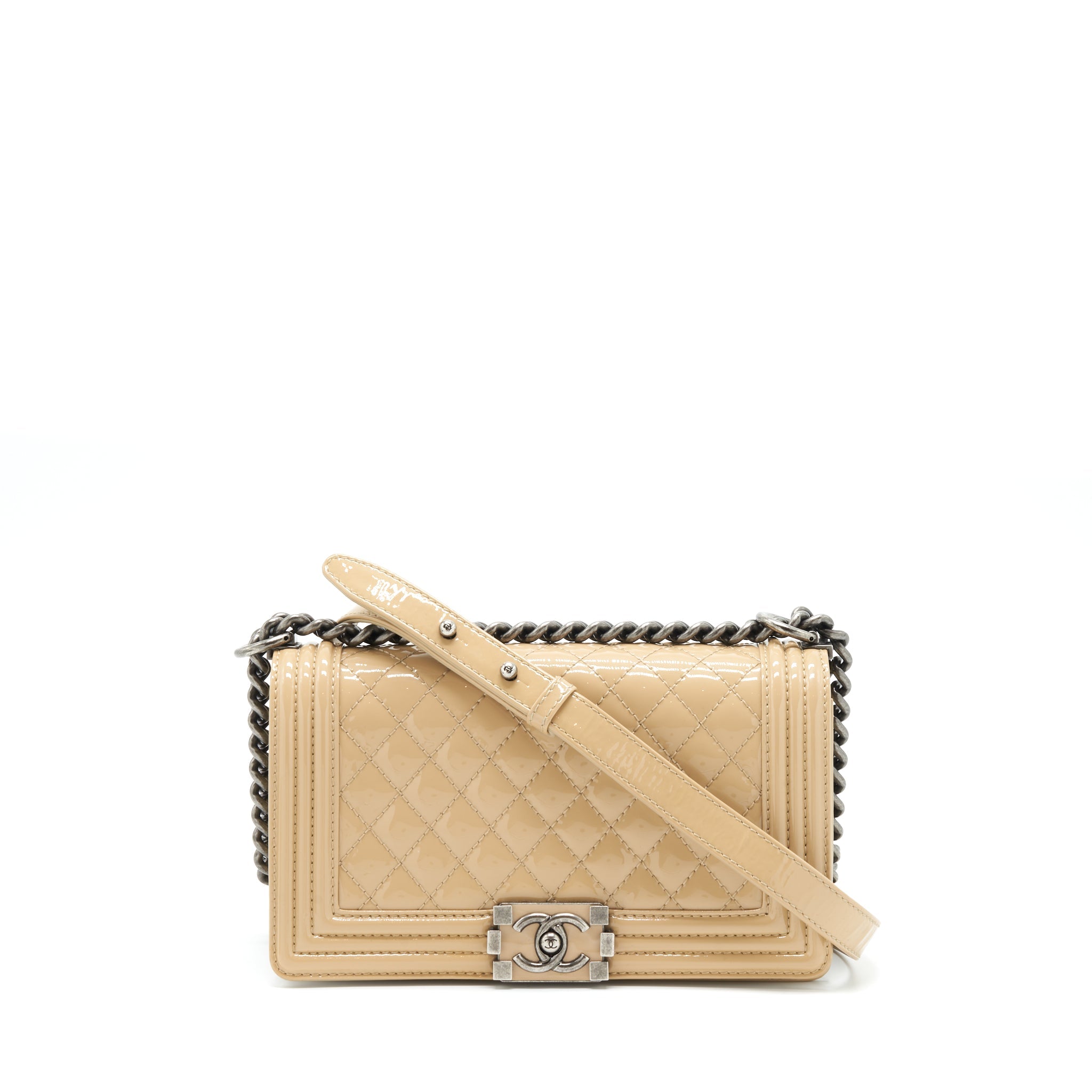 chanel-medium-boy-patent-light-beige-ruthenium-sliver-hardware