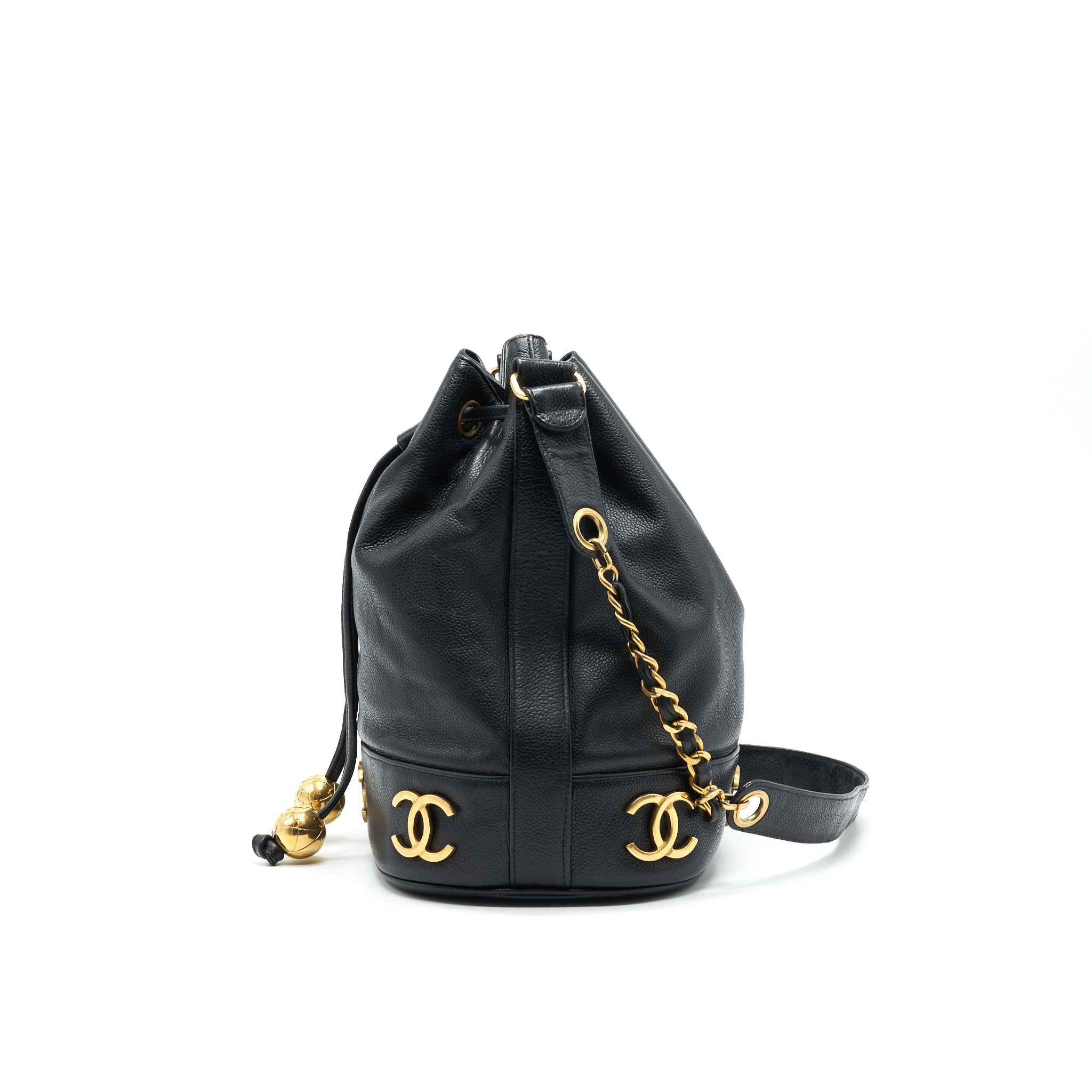 chanel-vintage-cc-logo-pearl-crush-caviar-bucket-bag-black