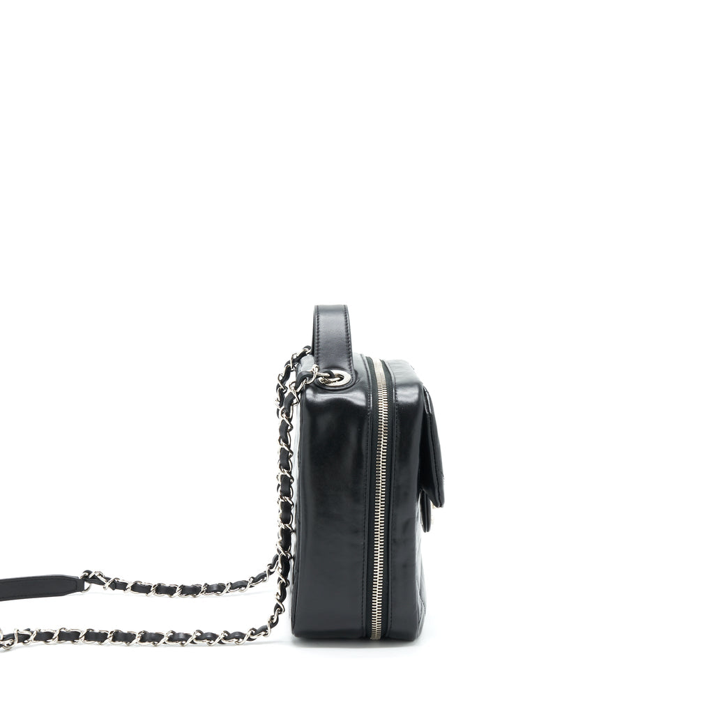 chanel-quilted-vertical-top-handle-bag-calfskin-black-shw