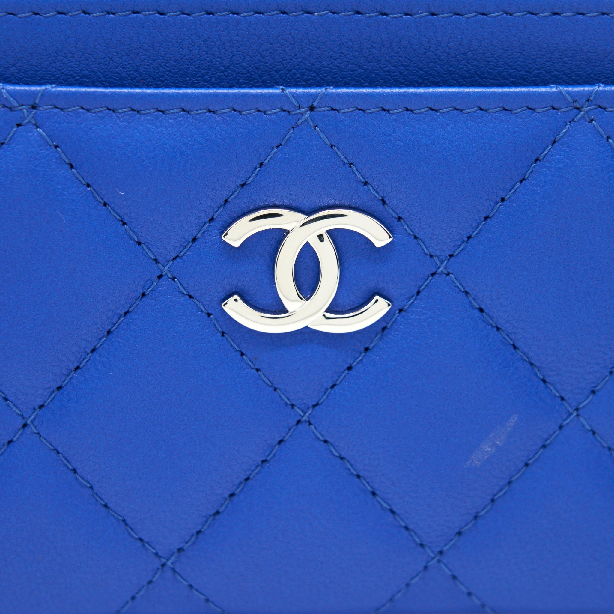 chanel-classic-cc-card-holder-lambskin-blue-shw
