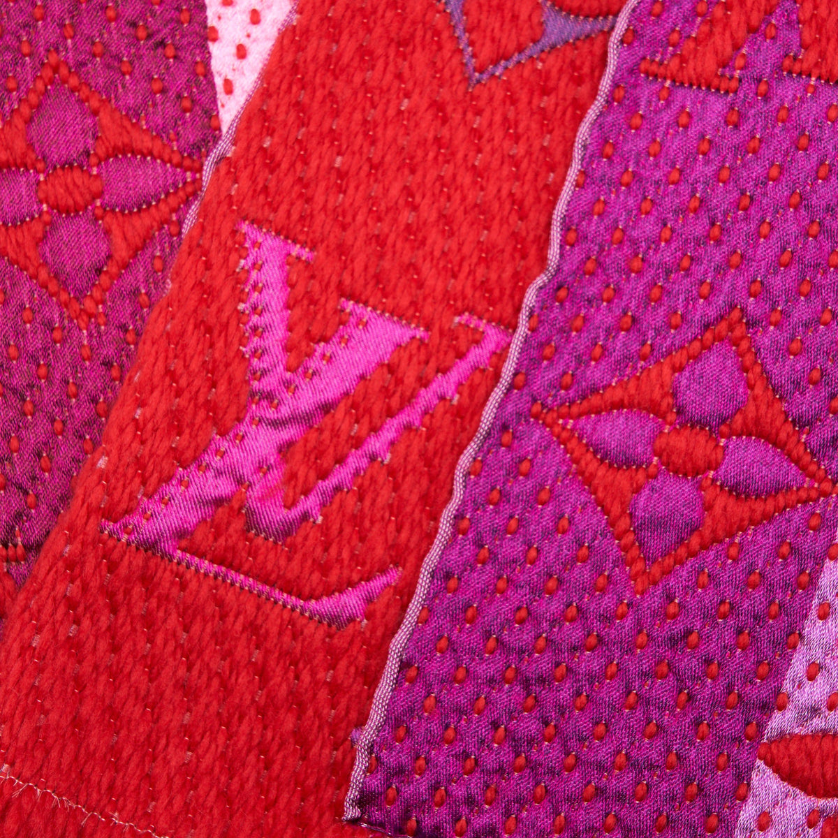 louis-vuitton-logomania-scarf-limited-edition