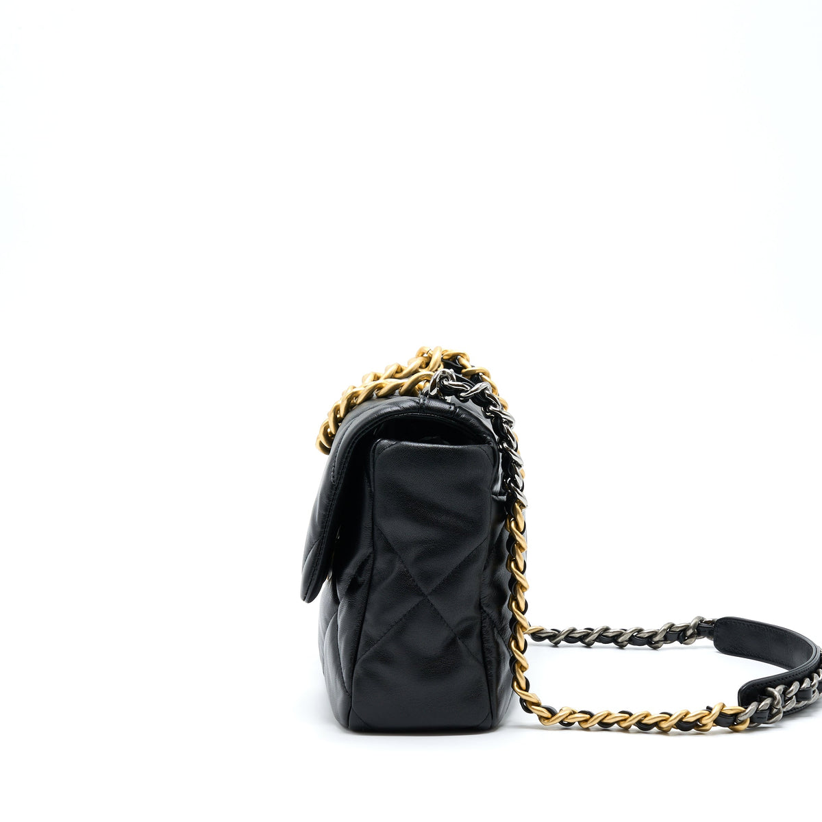 chanel-medium-19-bag-goatskin-black-with-multicolour-hardware