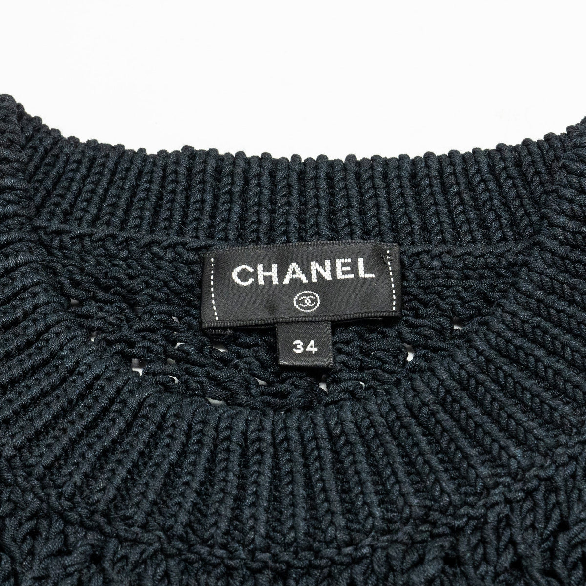 chanel-22c-size-34-cropped-pullover-and-knit-pants-silk-cotton-black-white-sell-in-a-set