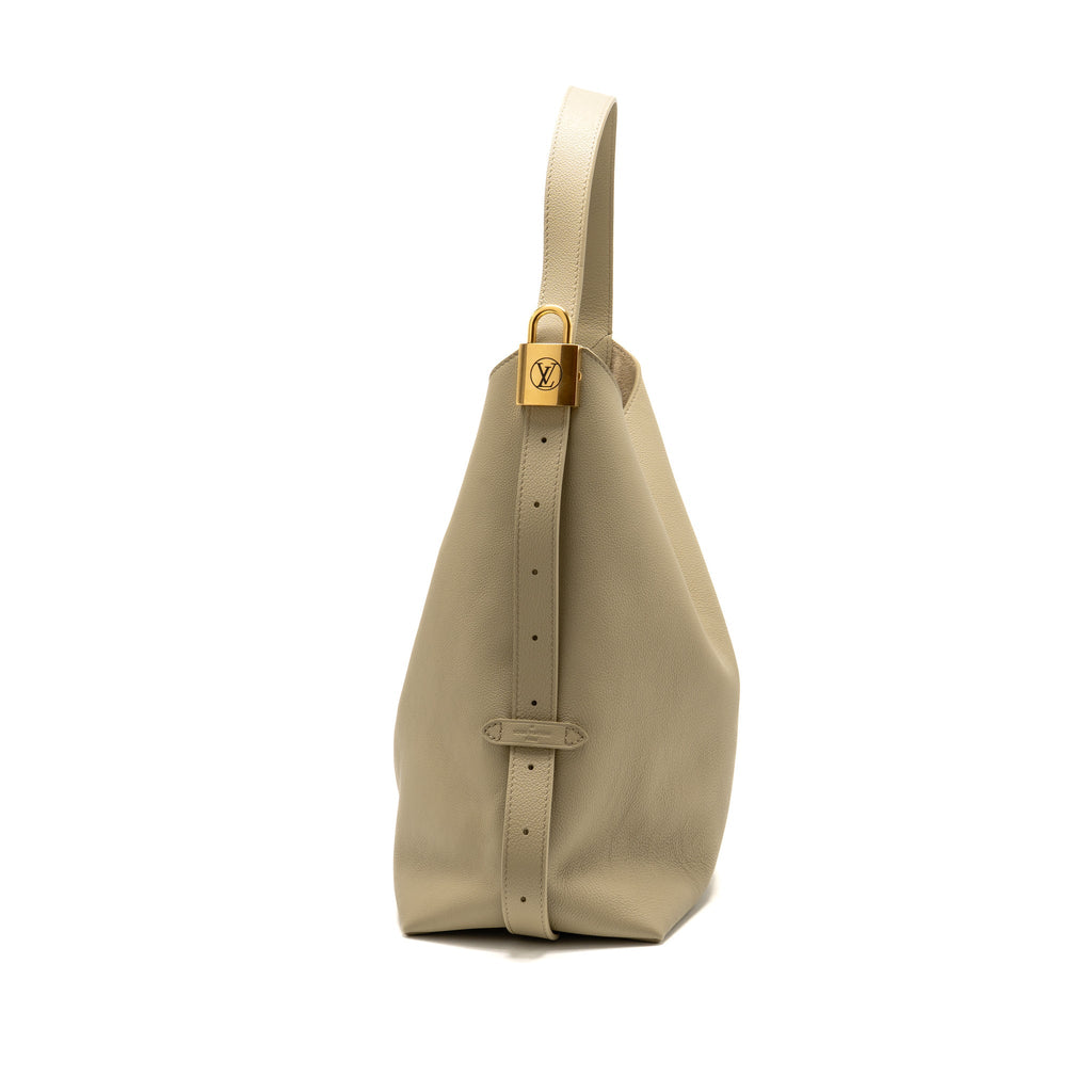 louis-vuitton-low-key-hobo-mm-smooth-grained-calfskin-clay-green-ghw