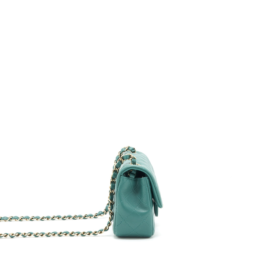 chanel-21a-mini-rectangular-flap-bag-lambskin-light-green-lghw-microchip