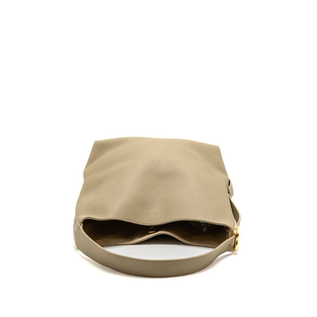 louis-vuitton-low-key-hobo-mm-smooth-grained-calfskin-clay-green-ghw