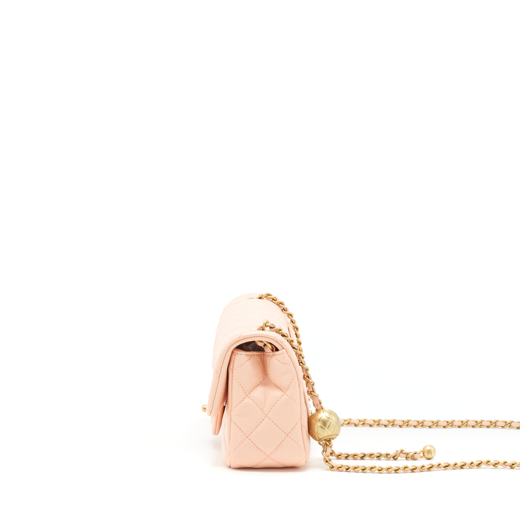 chanel-22c-pearl-crush-mini-rectangular-flap-bag-lambskin-light-orange-peach-ghw