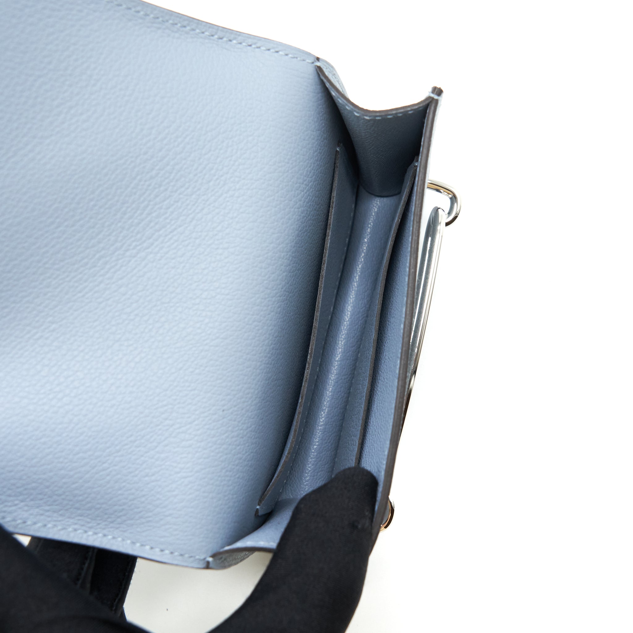 hermes-roulis-slim-evercolor-j7-bleu-lin-shw-stamp-u