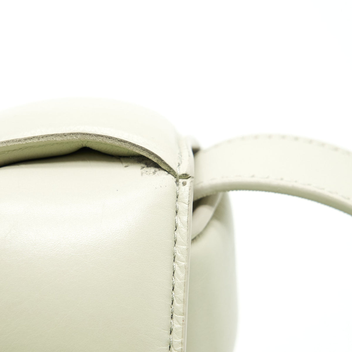 bottega-veneta-padded-cassette-chalk-ghw