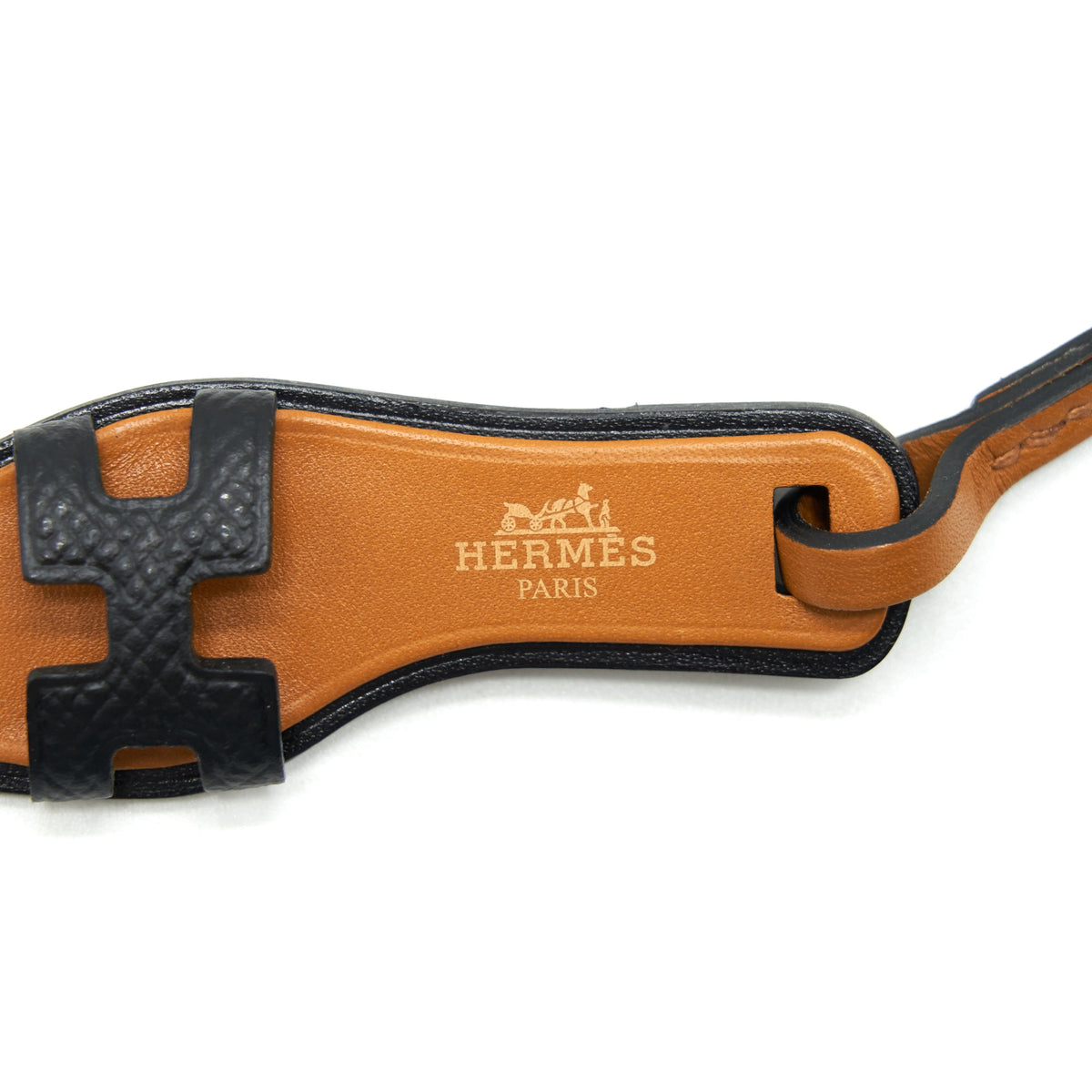 hermes-oran-nano-charm-noir-naturel-copy