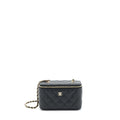 chanel-22s-long-vanity-with-chain-caviar-black-lghw-2