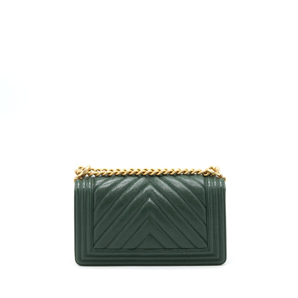 chanel-chevron-medium-boy-bag-caviar-green-brushed-ghw