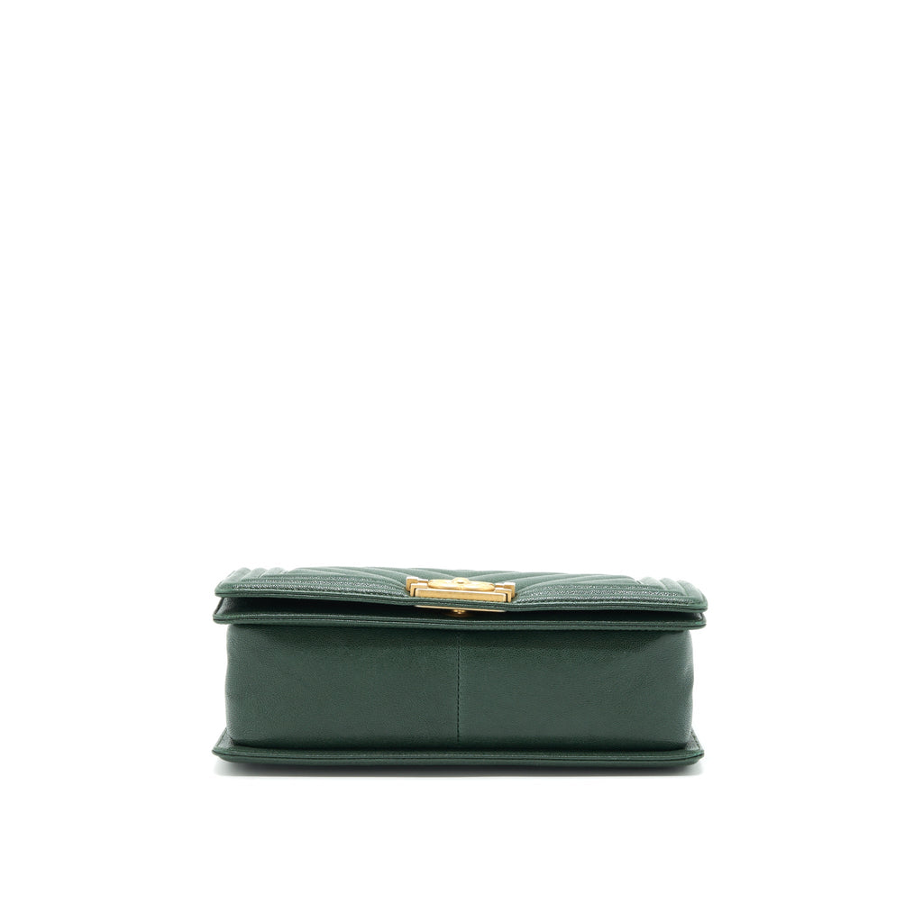 chanel-chevron-medium-boy-bag-caviar-green-brushed-ghw