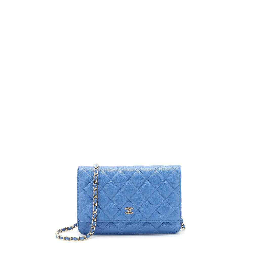 chanel-classic-wallet-on-chain-caviar-light-blue-lghw