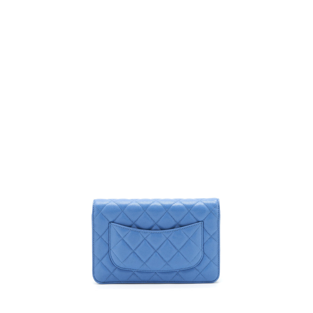 chanel-classic-wallet-on-chain-caviar-light-blue-lghw