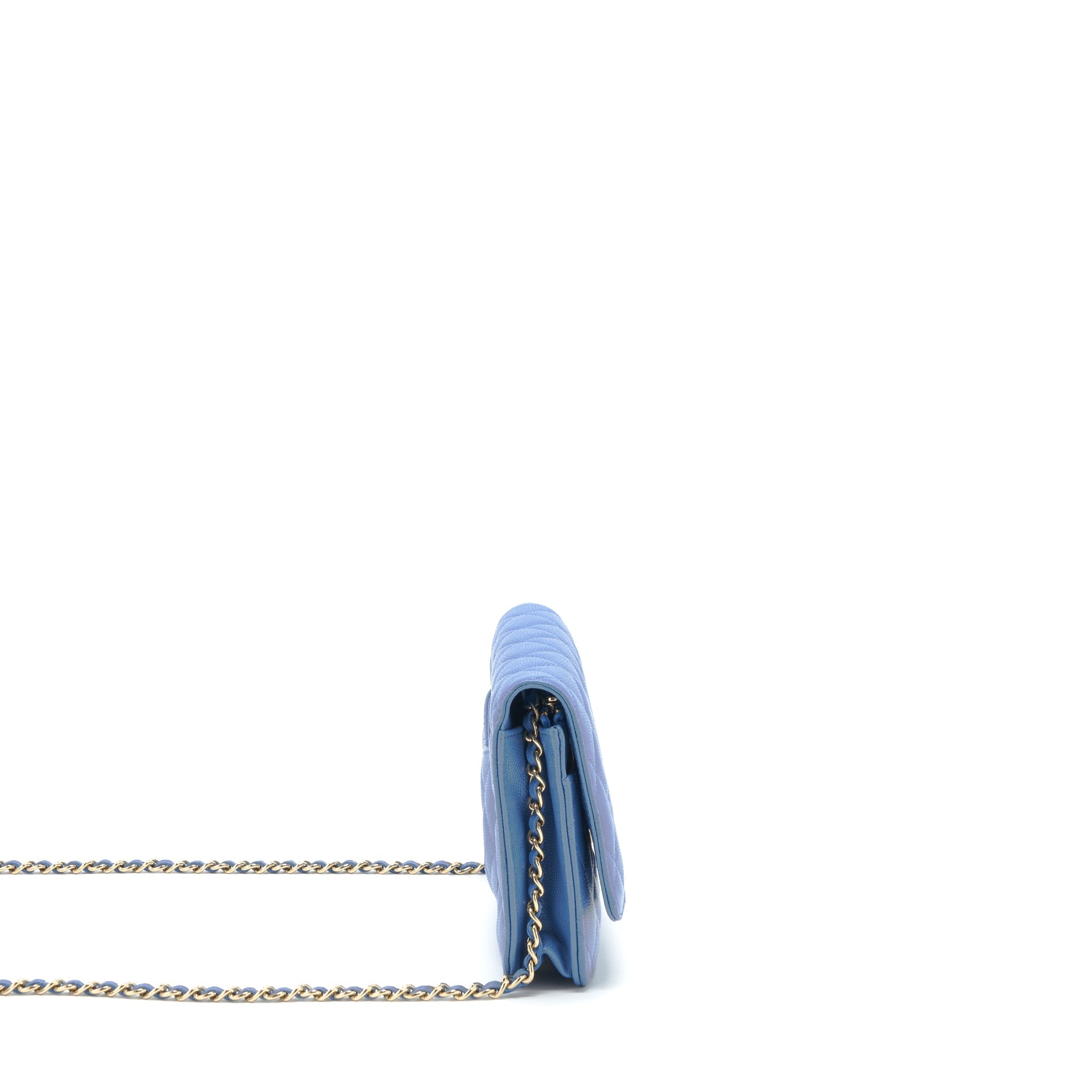 chanel-classic-wallet-on-chain-caviar-light-blue-lghw