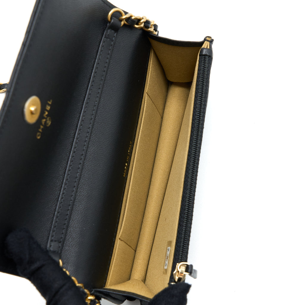 chanel-pearl-crush-mini-wallet-on-chain-lambskin-black-brushed-ghw-microchip
