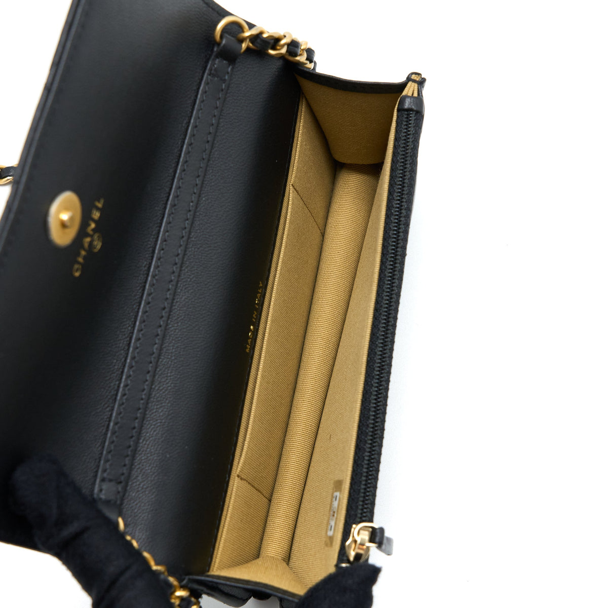 chanel-pearl-crush-mini-wallet-on-chain-lambskin-black-brushed-ghw-microchip