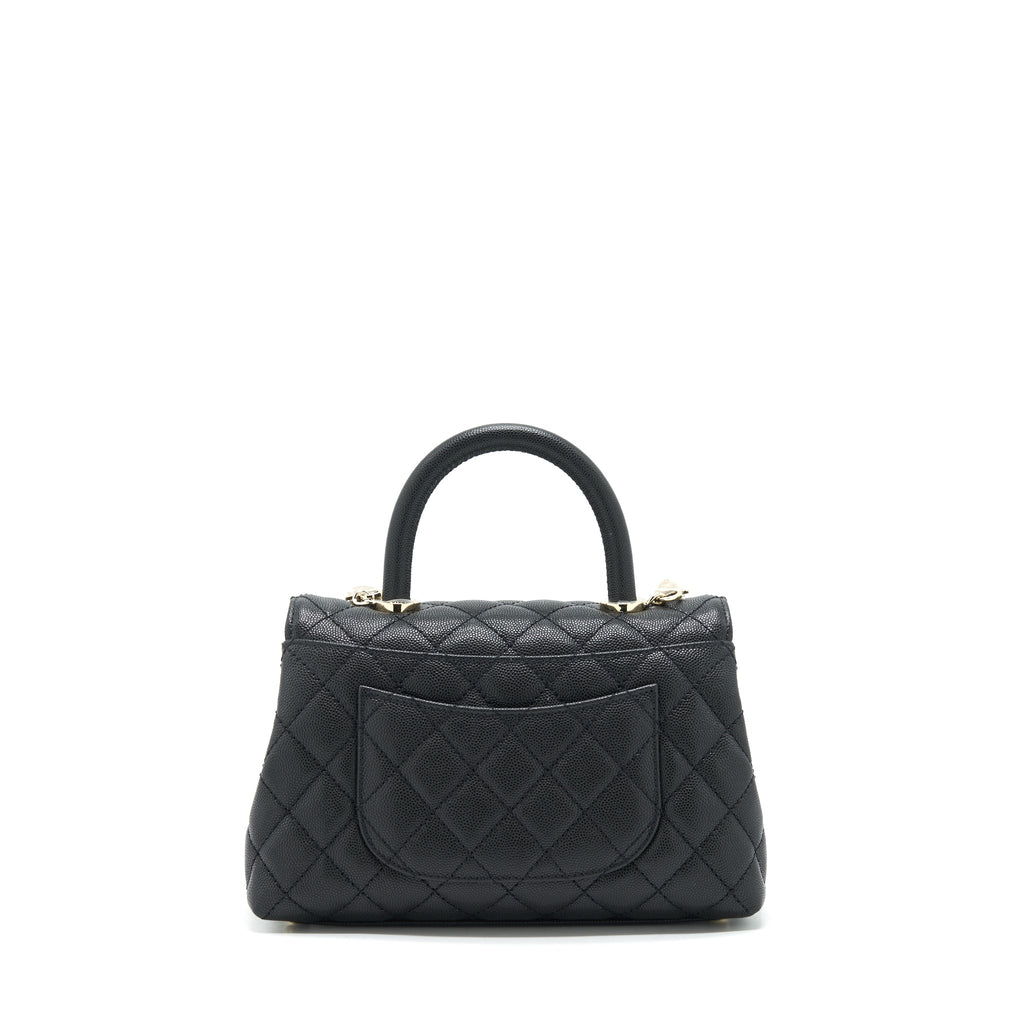 chanel-22p-small-coco-handle-caviar-black-lghw-microchip