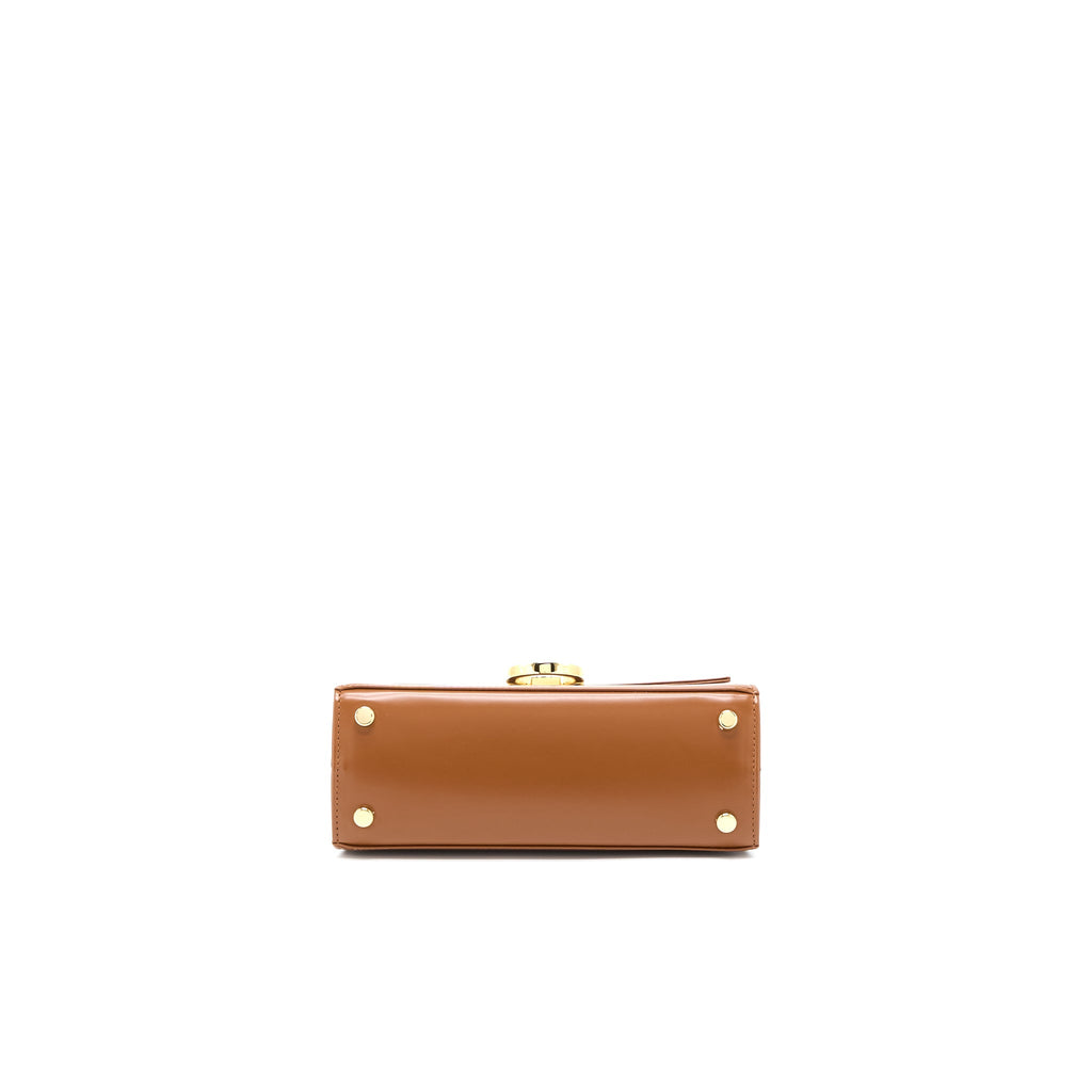 ferragamo-iconic-top-handle-bag-calfskin-caramel-lghw