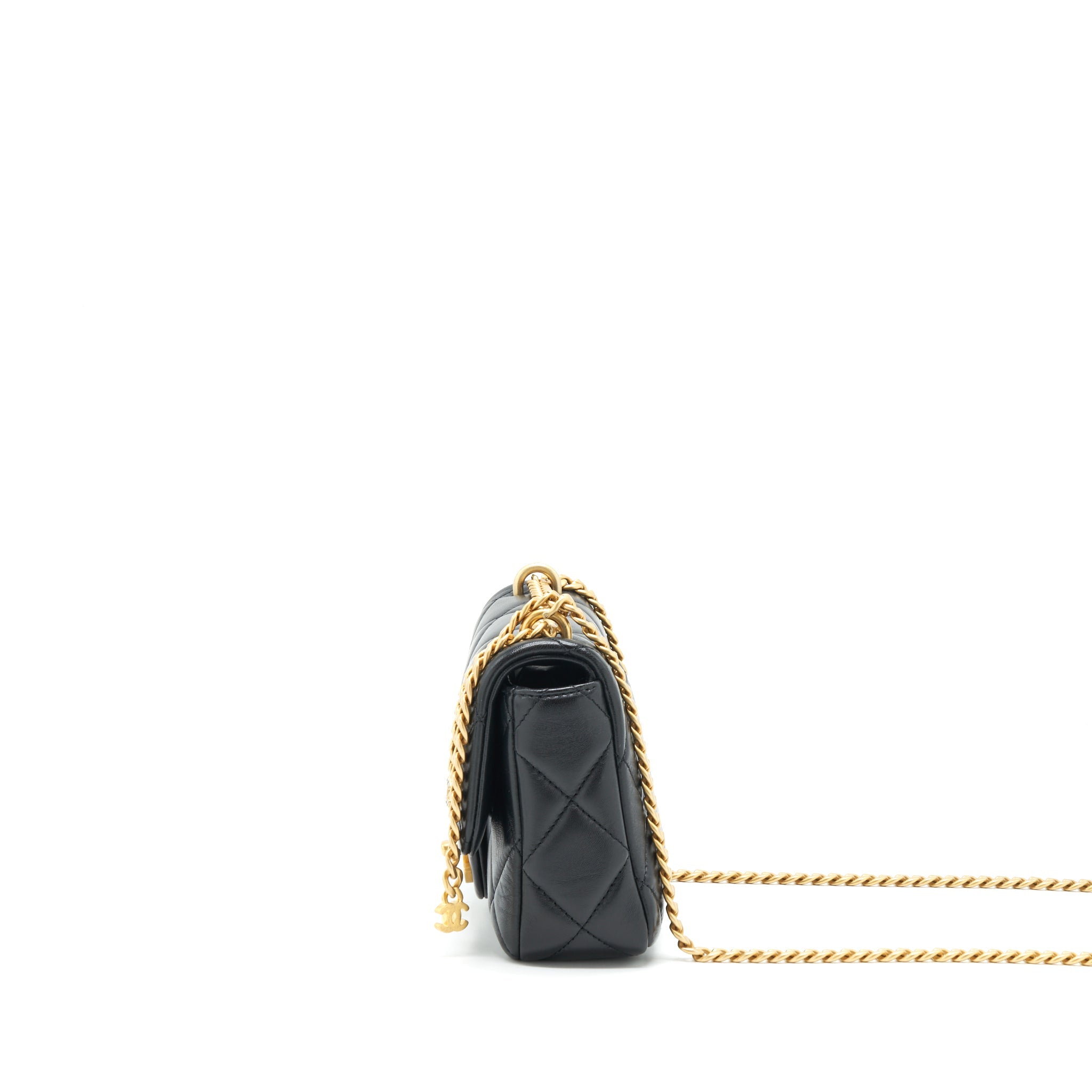 chanel-22p-mini-square-flap-bag-lambskin-black-gold-black-hardware-microchip