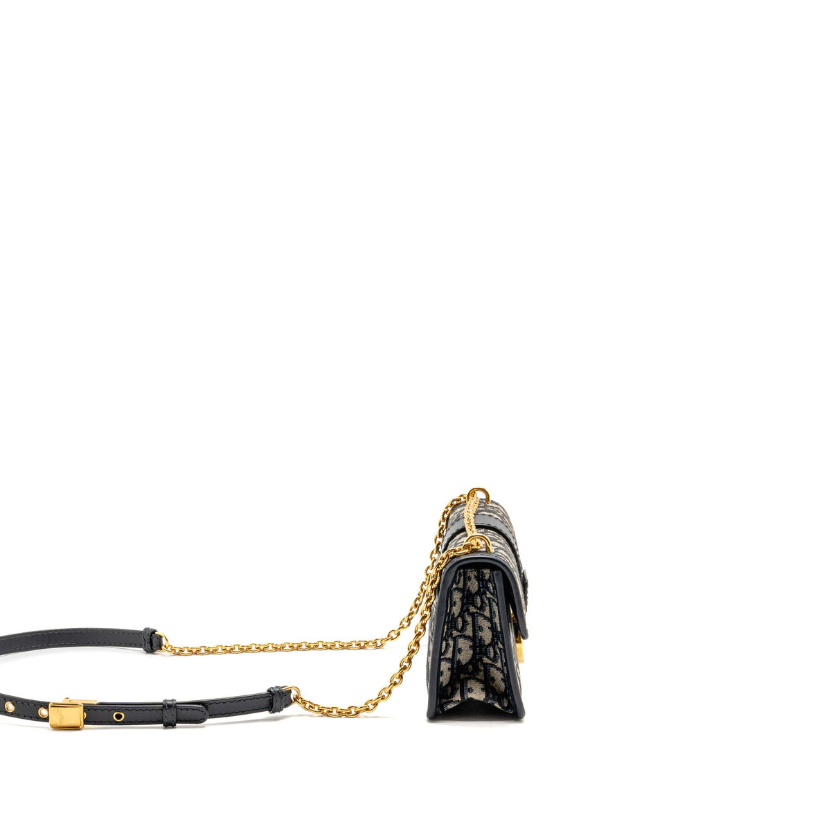 dior-30-montaigne-east-west-bag-with-chain-dior-oblique-jacquard-calfskin-navy-ghw