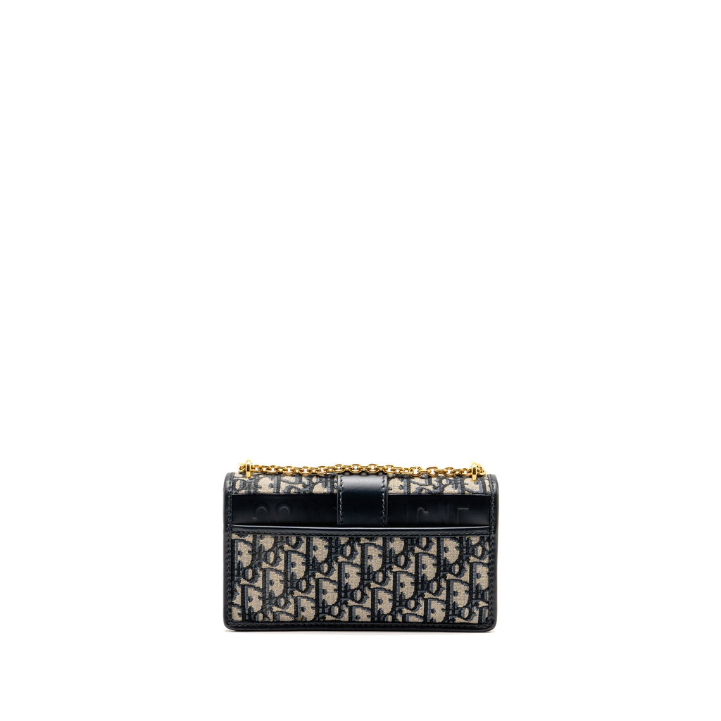 dior-30-montaigne-east-west-bag-with-chain-dior-oblique-jacquard-calfskin-navy-ghw